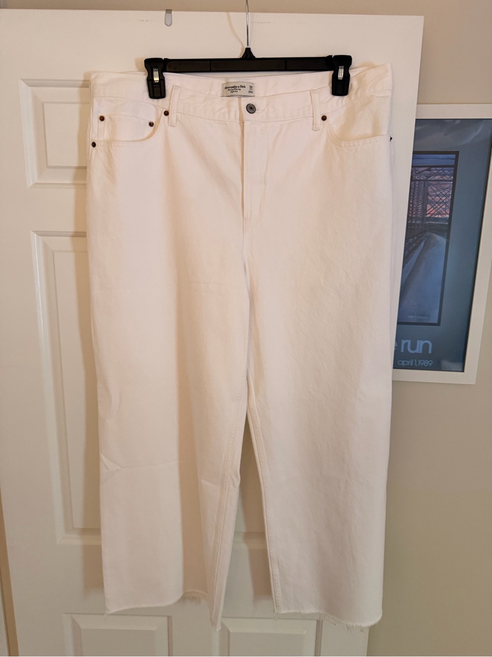 Abercrombie & Fitch Off-White Wide-Leg Jeans